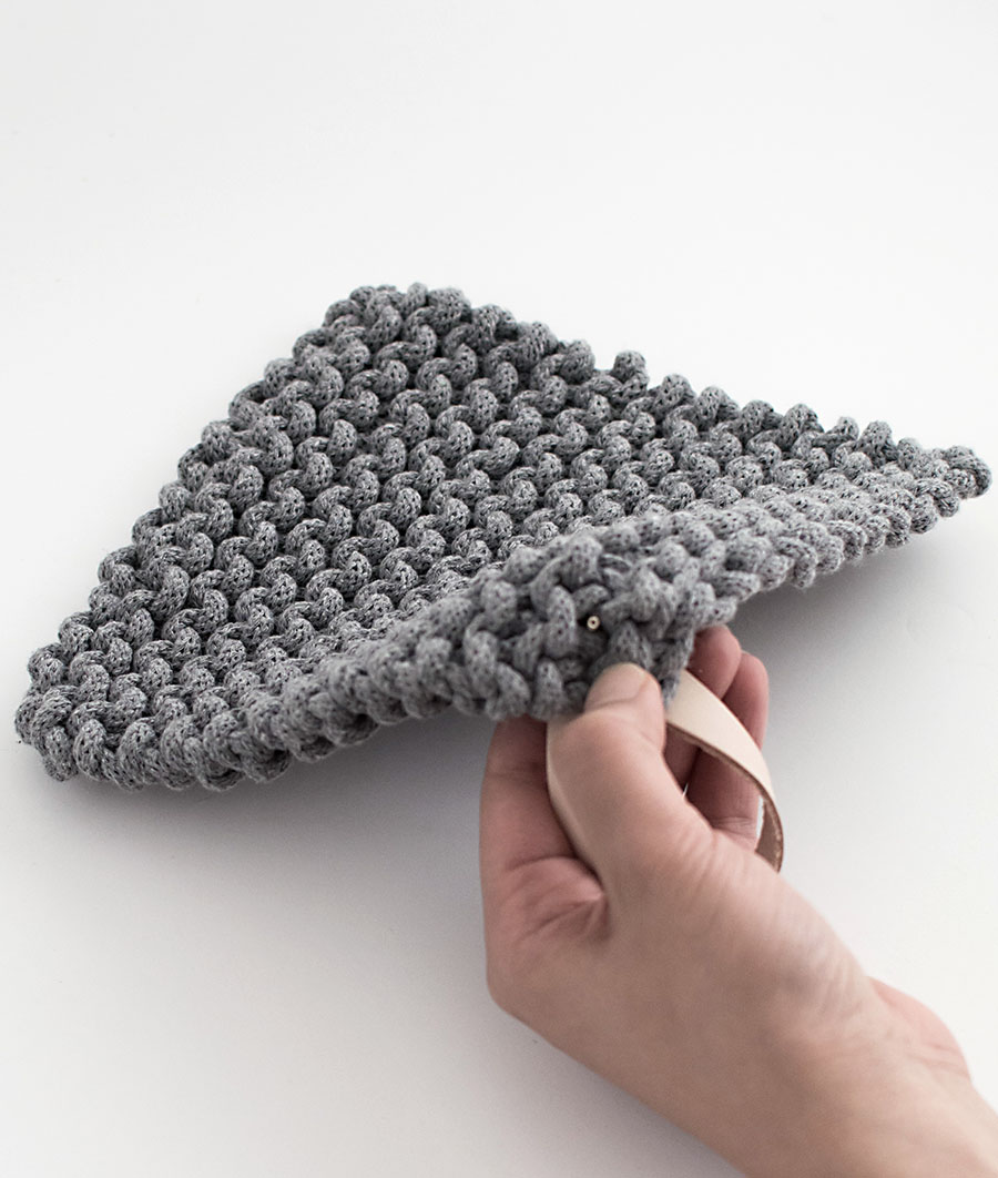 PDF KNITTING PATTERN Easy Knit Rope Potholder, Big Stitches Knitting. 