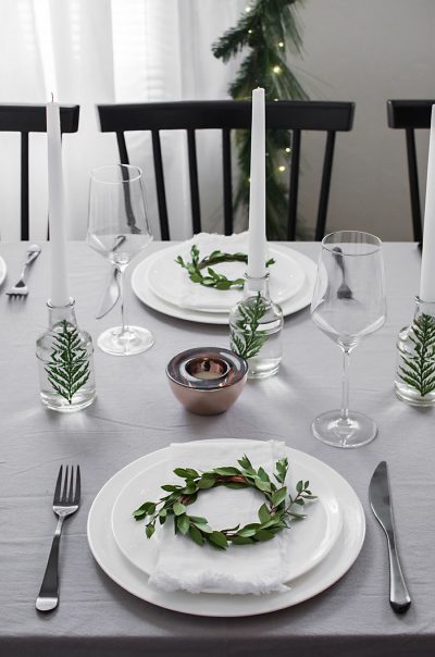 Modern Christmas Table - Homey Oh My