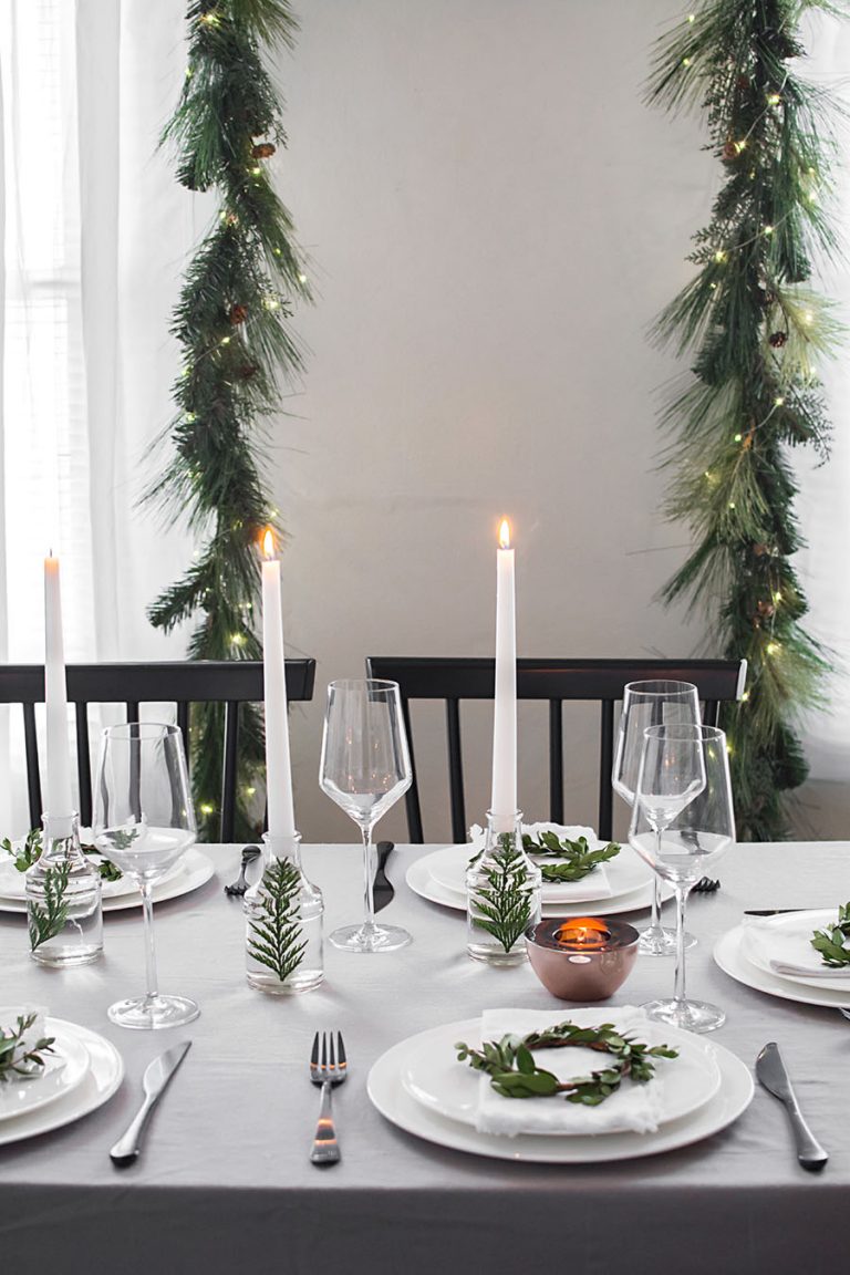 Modern Christmas Table - Homey Oh My